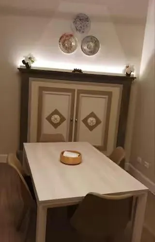 Sotto Le Mura Di Citta Alta